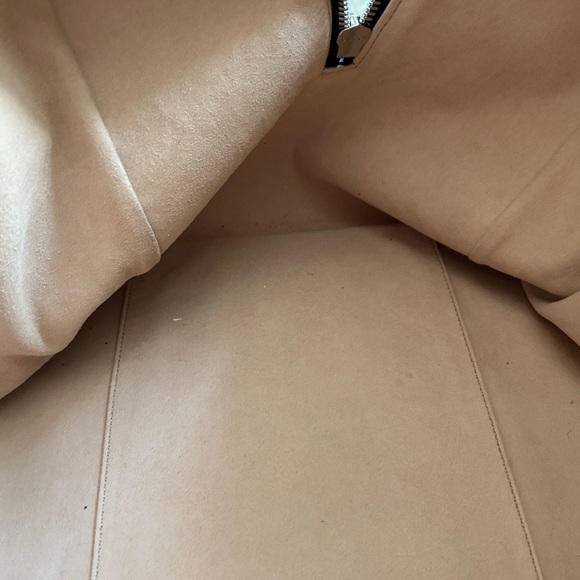 Gucci Ghost Duffle Bag - Picture 13 of 14